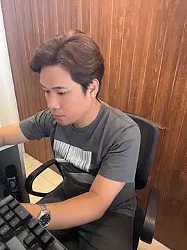 Snapshot of Titanryu chatting on 04-15-26, 01:56 Titanryu online show from 04-15-26, 01:56