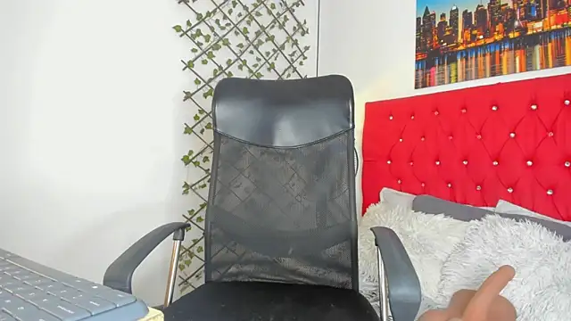 emily  dee online show from 04-21-26, 01:06