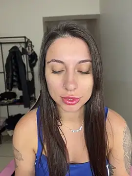Carolzinhalux69 online show from 06-23-26, 04:38