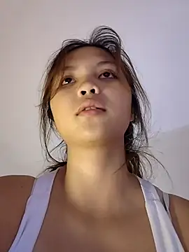 Snapshot of sweet_21_1 chatting on 06-06-26, 06:34 sweet 21 1 online show from 06-06-26, 06:34