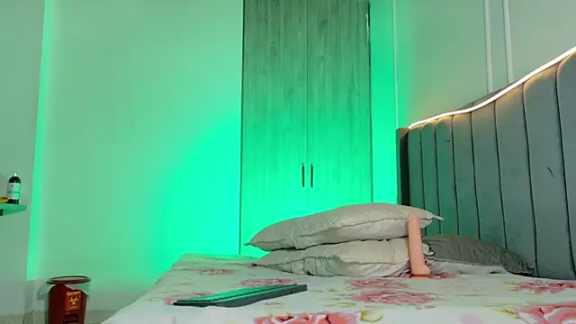 tifaniith  online show from 03-27-26, 07:13