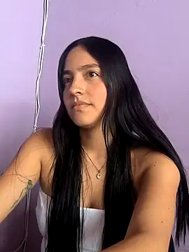 Snapshot of SophiaCastro09_ chatting on 04-06-26, 05:36 SophiaCastro09 online show from 04-06-26, 05:36