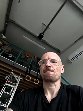 Snapshot of TavoEskort123 chatting on 05-16-26, 07:05 TavoEskort123 online show from 05-16-26, 07:05