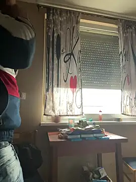 Snapshot of pezol9193 chatting on 03-27-26, 10:15 pezol9193 online show from 03-27-26, 10:15