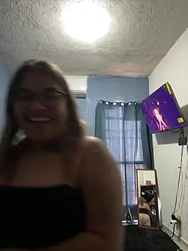 Snapshot of C1N09 chatting on 05-04-26, 07:54 C1N09 online show from 05-04-26, 07:54