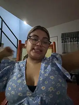 Snapshot of C1N09 chatting on 05-14-26, 04:41 C1N09 online show from 05-14-26, 04:41