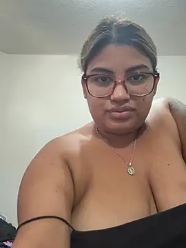 Snapshot of C1N09 chatting on 07-04-26, 06:03 C1N09 online show from 07-04-26, 06:03