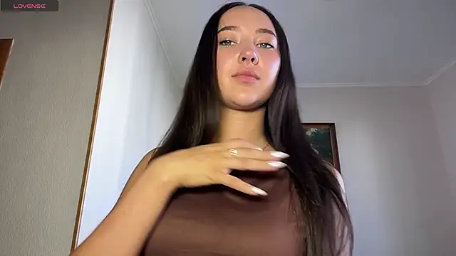 Snapshot of Liesenaniles chatting on 06-29-26, 05:14 Liesenaniles online show from 06-29-26, 05:14