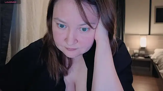 elegant pleasure online show from 04-13-26, 03:06