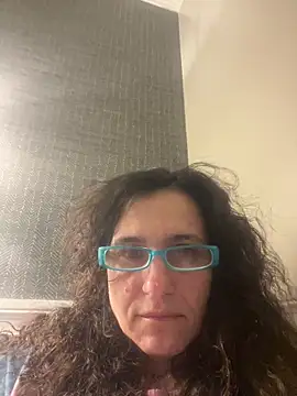 Snapshot of StellaMia263 chatting on 03-28-26, 10:37 StellaMia263 online show from 03-28-26, 10:37