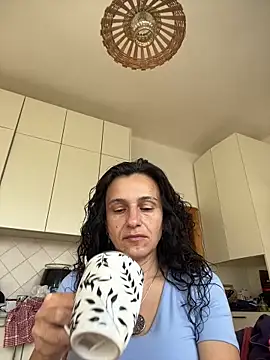 Snapshot of StellaMia263 chatting on 06-19-26, 05:56 StellaMia263 online show from 06-19-26, 05:56