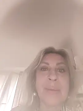 Snapshot of Anabel-456 chatting on 03-28-26, 04:17 Anabel-456 online show from 03-28-26, 04:17