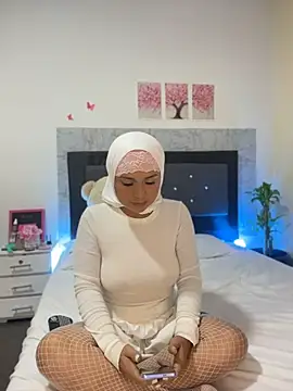 Snapshot of alia_asad chatting on 06-01-26, 12:40 alia asad online show from 06-01-26, 12:40