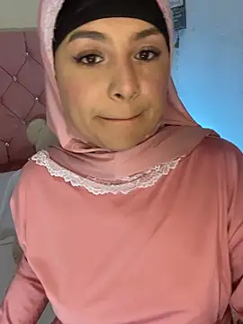 Snapshot of alia_asad chatting on 06-10-26, 12:26 alia asad online show from 06-10-26, 12:26