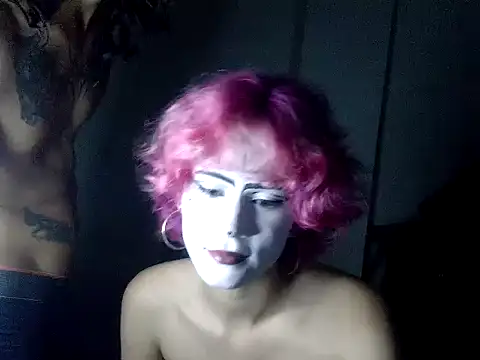 Snapshot of Gasby_8 chatting on 04-27-26, 11:14 Gasby 8 online show from 04-27-26, 11:14