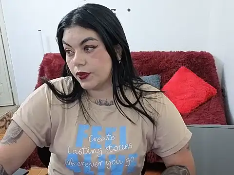 Snapshot of Karla_greenn chatting on 06-19-26, 05:50 Karla greenn online show from 06-19-26, 05:50
