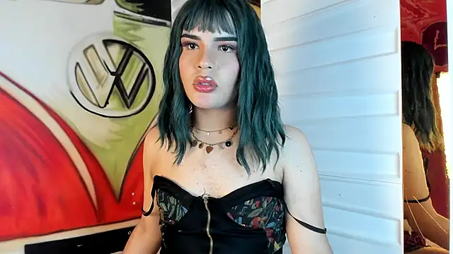 GlossyBratz online show from 05-28-26, 07:44