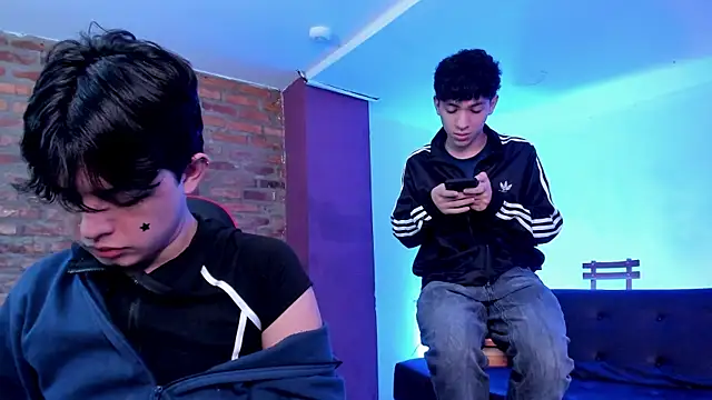 Snapshot of Good_boys18 chatting on 05-13-26, 12:24 Good boys18 online show from 05-13-26, 12:24