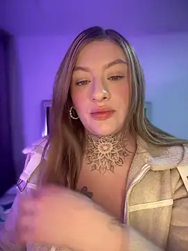 Snapshot of Eliee--Roth chatting on 04-24-26, 01:41 Eliee--Roth online show from 04-24-26, 01:41