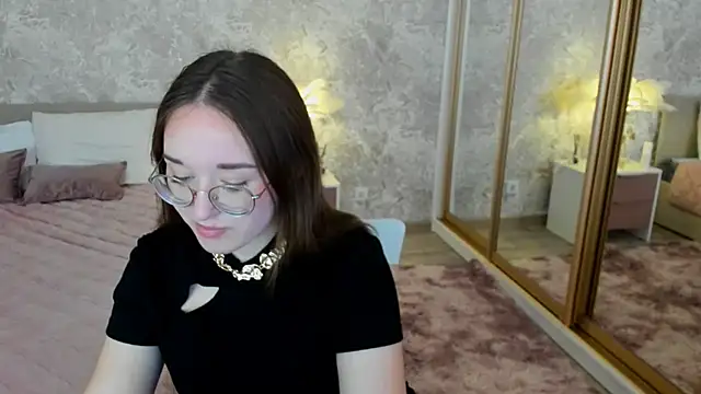 Snapshot of SweeteAmy chatting on 04-10-26, 12:32 SweeteAmy online show from 04-10-26, 12:32