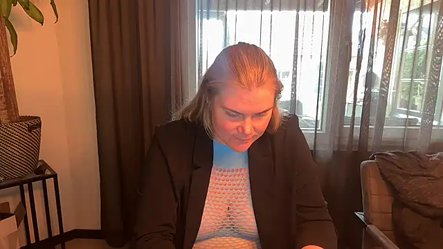 Snapshot of SexyBlondJoanna-Exclusief chatting on 04-03-26, 02:15 SexyBlondJoanna-Exclusief online show from 04-03-26, 02:15