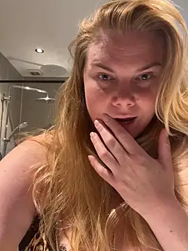 Snapshot of SexyBlondJoanna-Exclusief chatting on 05-17-26, 10:11 SexyBlondJoanna-Exclusief online show from 05-17-26, 10:11