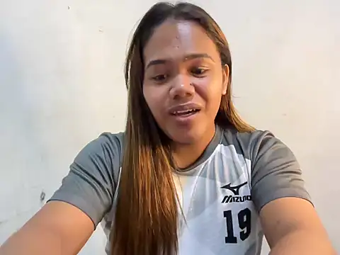 yourhotwild bella online show from 07-24-26, 05:33