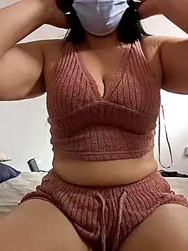 Snapshot of Anna-SeXX chatting on 04-21-26, 04:34 Anna-SeXX online show from 04-21-26, 04:34