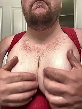 hugemanbreasts online show from 04-14-26, 06:30