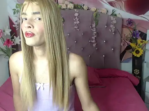 Snapshot of Nathaly_Sam chatting on 05-28-26, 02:09 Nathaly Sam online show from 05-28-26, 02:09