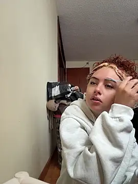 Amber-fire online show from 05-21-26, 02:35