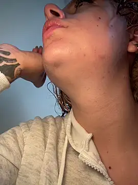 Amber-fire online show from 05-23-26, 06:01