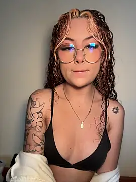 Amber-fire online show from 05-25-26, 05:41