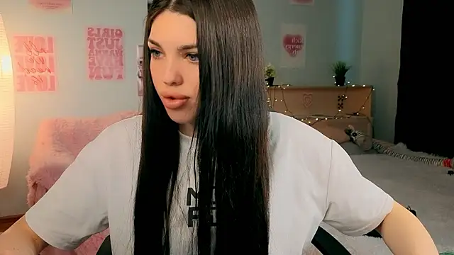 molly rettyy online show from 03-30-26, 04:46