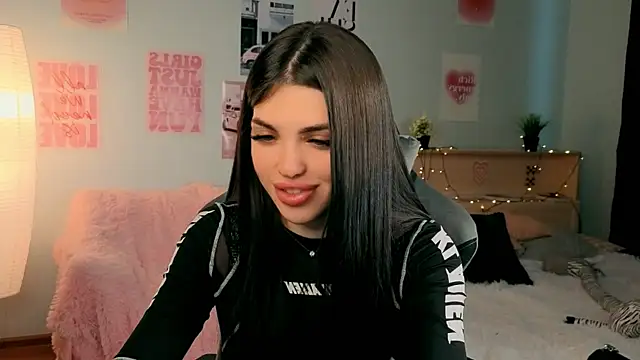 Snapshot of molly_rettyy chatting on 04-12-26, 04:28 molly rettyy online show from 04-12-26, 04:28