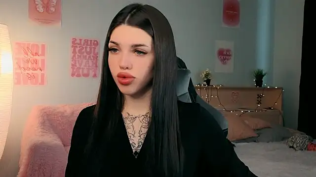 Snapshot of molly_rettyy chatting on 05-09-26, 04:39 molly rettyy online show from 05-09-26, 04:39