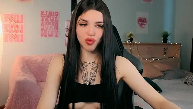 Snapshot of molly_rettyy chatting on 05-10-26, 04:28 molly rettyy online show from 05-10-26, 04:28