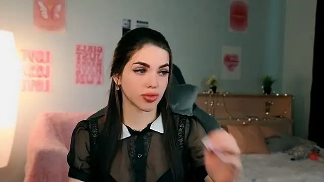 Snapshot of molly_rettyy chatting on 05-14-26, 04:30 molly rettyy online show from 05-14-26, 04:30