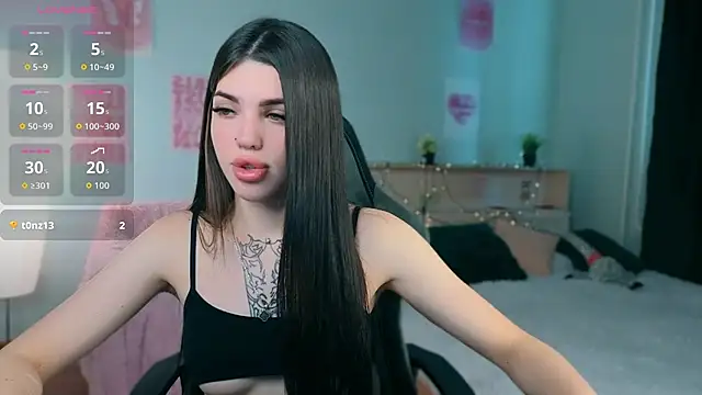 Snapshot of molly_rettyy chatting on 06-23-26, 03:59 molly rettyy online show from 06-23-26, 03:59
