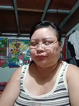 Snapshot of Monglan-c chatting on 06-19-26, 12:48 Monglan-c online show from 06-19-26, 12:48