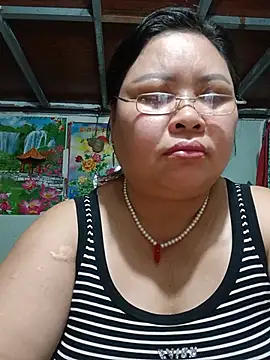Snapshot of Monglan-c chatting on 07-02-26, 03:23 Monglan-c online show from 07-02-26, 03:23