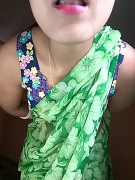 Snapshot of Curvy_Sanaya chatting on 04-07-26, 10:15 Curvy Sanaya online show from 04-07-26, 10:15