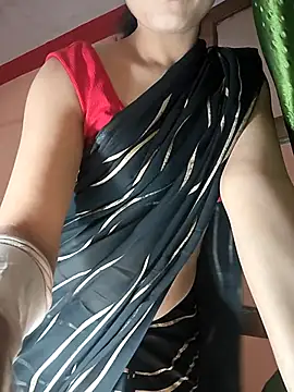 Snapshot of Curvy_Sanaya chatting on 04-15-26, 06:26 Curvy Sanaya online show from 04-15-26, 06:26