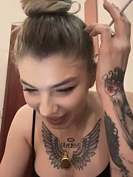 Snapshot of AishaDiamond chatting on 04-01-26, 04:24 AishaDiamond online show from 04-01-26, 04:24