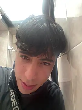 Snapshot of nico_herrera__ chatting on 05-28-26, 08:06 nico herrera online show from 05-28-26, 08:06