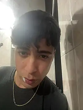 Snapshot of nico_herrera__ chatting on 06-25-26, 02:11 nico herrera online show from 06-25-26, 02:11