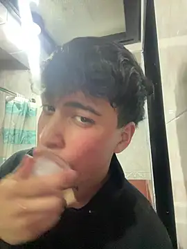 Snapshot of nico_herrera__ chatting on 07-01-26, 12:56 nico herrera online show from 07-01-26, 12:56