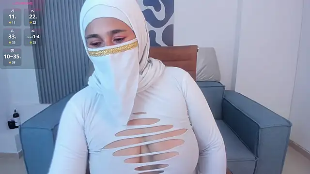 Snapshot of Thalia_hala chatting on 05-22-26, 06:02 Thalia hala online show from 05-22-26, 06:02
