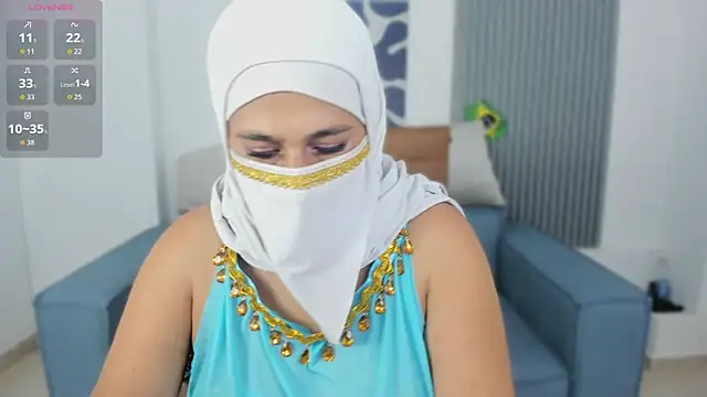 Snapshot of Thalia_hala chatting on 06-29-26, 05:46 Thalia hala online show from 06-29-26, 05:46