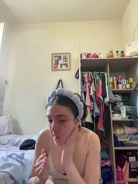 fogosaaa00 online show from 06-18-26, 04:33